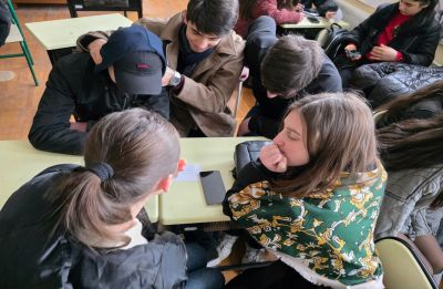 Работа в молодежных группах